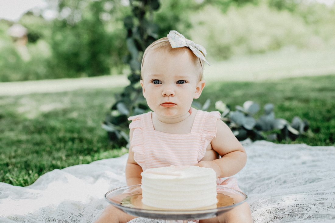 Arabella’s 1st Birthday Cake Smash